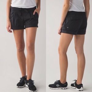 Lululemon spring break away shorts